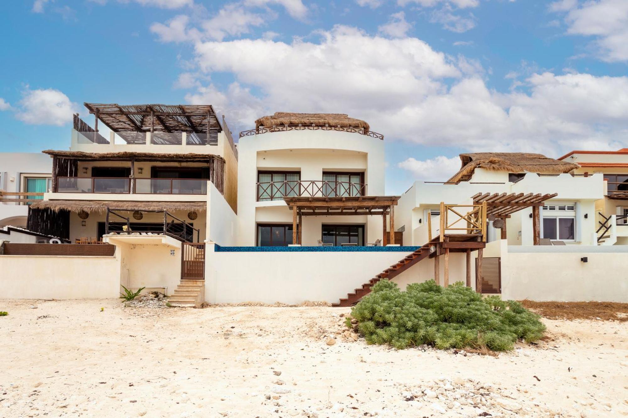 Вилла Casa Javi- Ocean Front Located Mid Исла-Мухерес Экстерьер фото